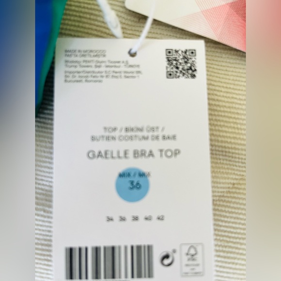 Beautiful 2 pc bikini swimwear rainbow colors blue yellow green EUR 36 US 2 to 4 - Picture 7 of 9